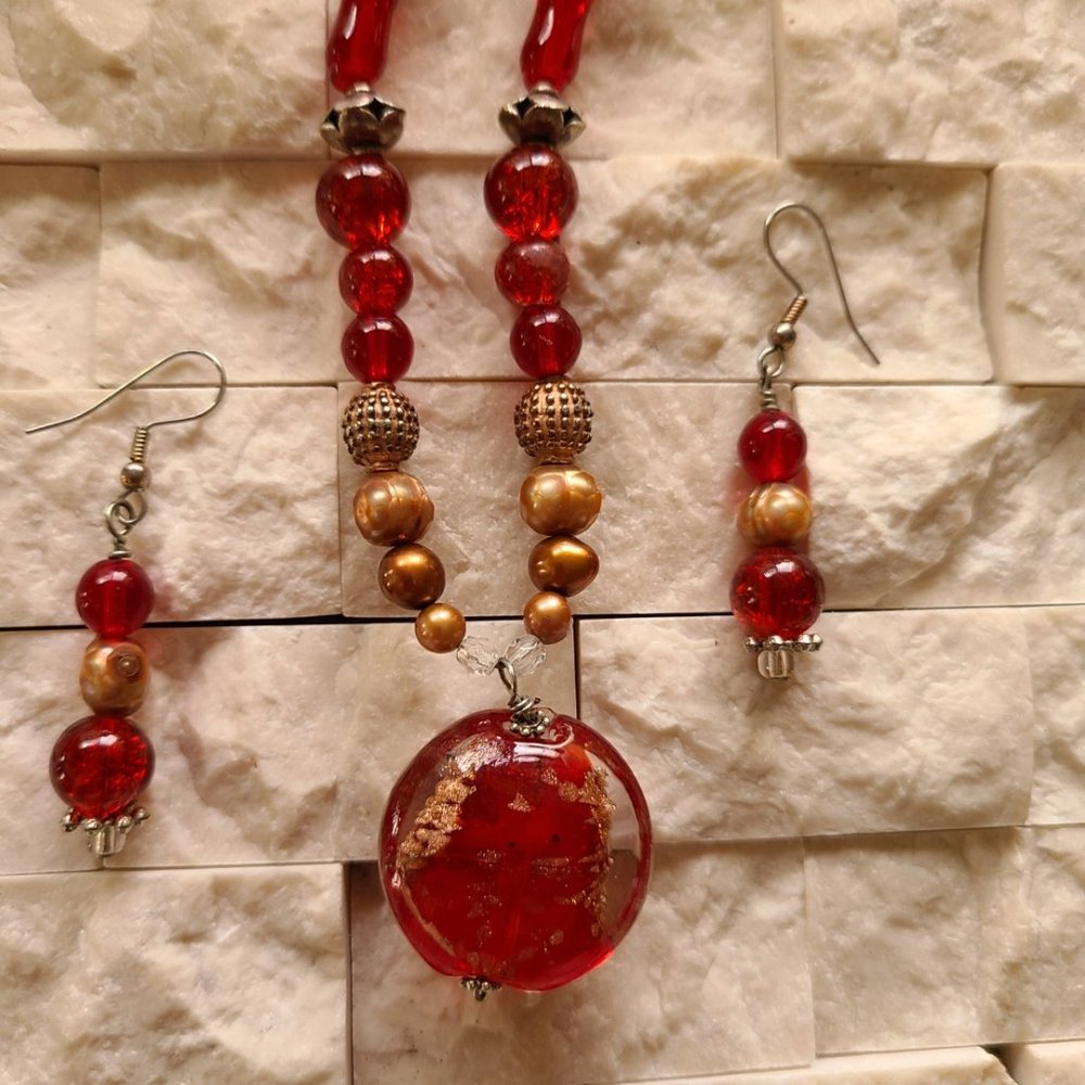 Red Glass & Gold Pearls - Picture 4 of 7